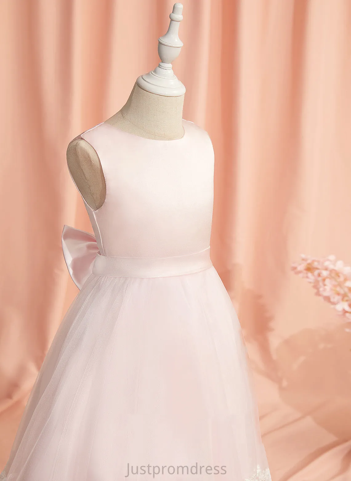Flower Dress With Neck Lace/Bow(s) Scoop Gwendoline Girl Sleeveless Tea-length Ball-Gown/Princess Flower Girl Dresses Satin/Tulle -