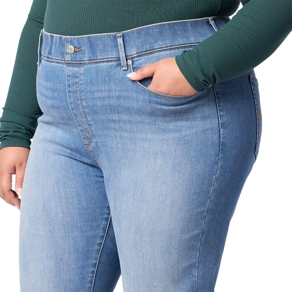 Levi Strauss Signature Gold Womens Totally Shaping Ultimate Pull-on Ankle Straight Jeans (Also Available in Plus)