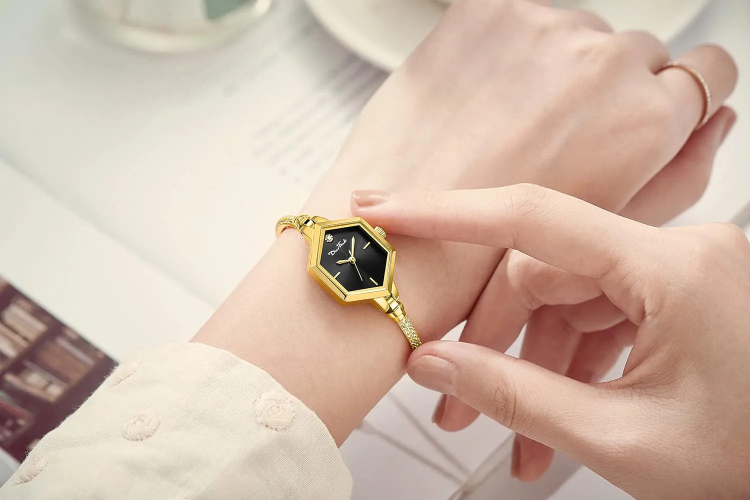 Rose Gold Petite Bracelet Watch for Women, Diamond Dress Analog Hexagonal Mini Women Watch Waterproof