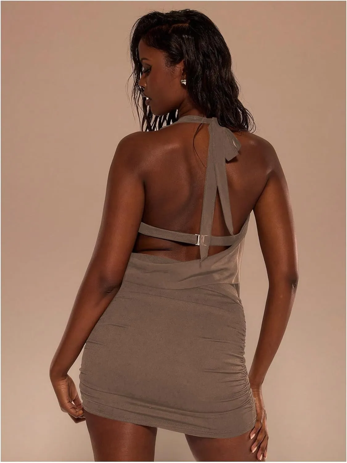 Verdusa Women's Sexy Backless Halter Ruched Crop Tops Drape Cut Out Going Out Tops with Bandeau Bra